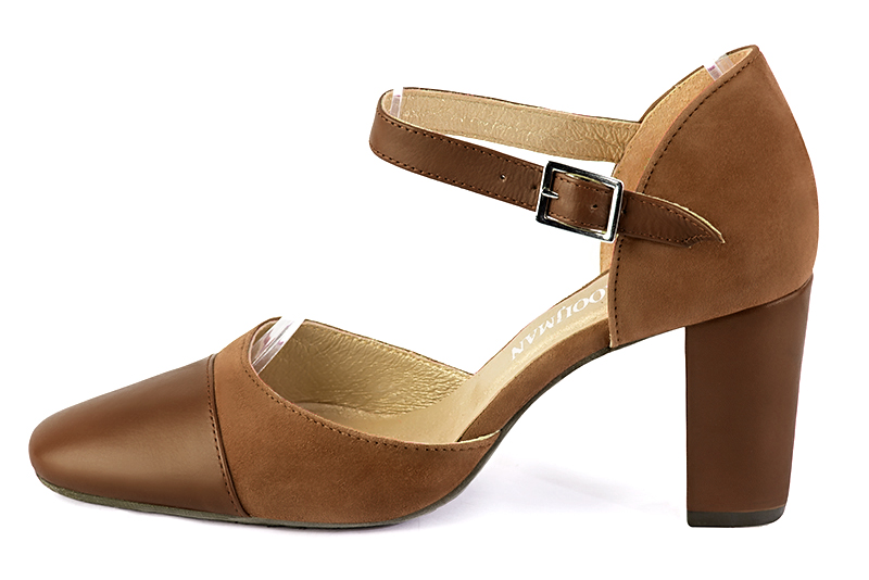 Caramel brown women's open side shoes, with an instep strap. Round toe. High block heels. Profile view - Florence KOOIJMAN